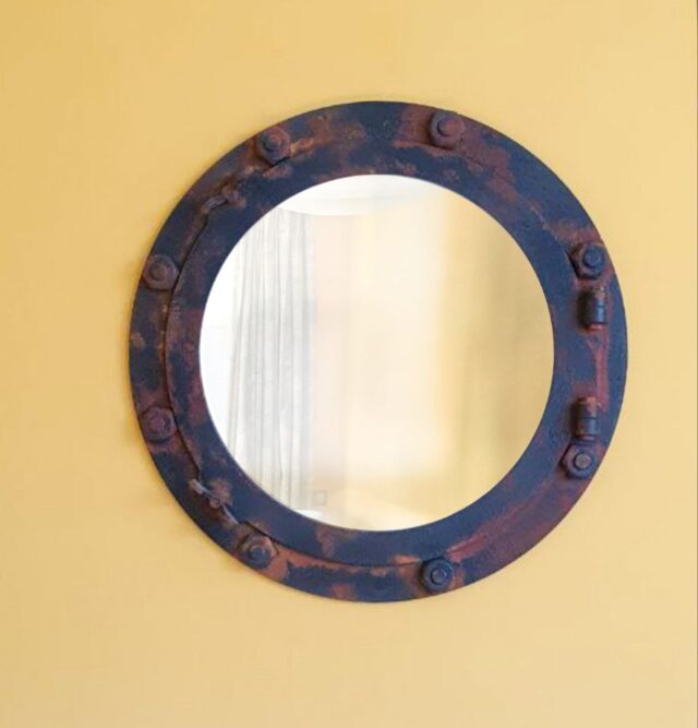 Декоративное зеркало иллюминатор старое железо