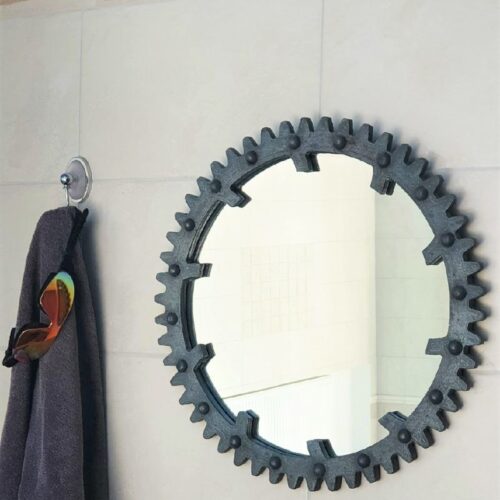 Круглое зеркало в раме шестеренка