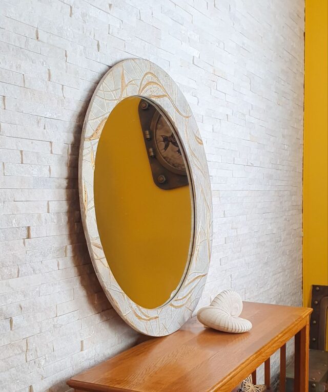 Интерьерное круглое зеркало Дуновение